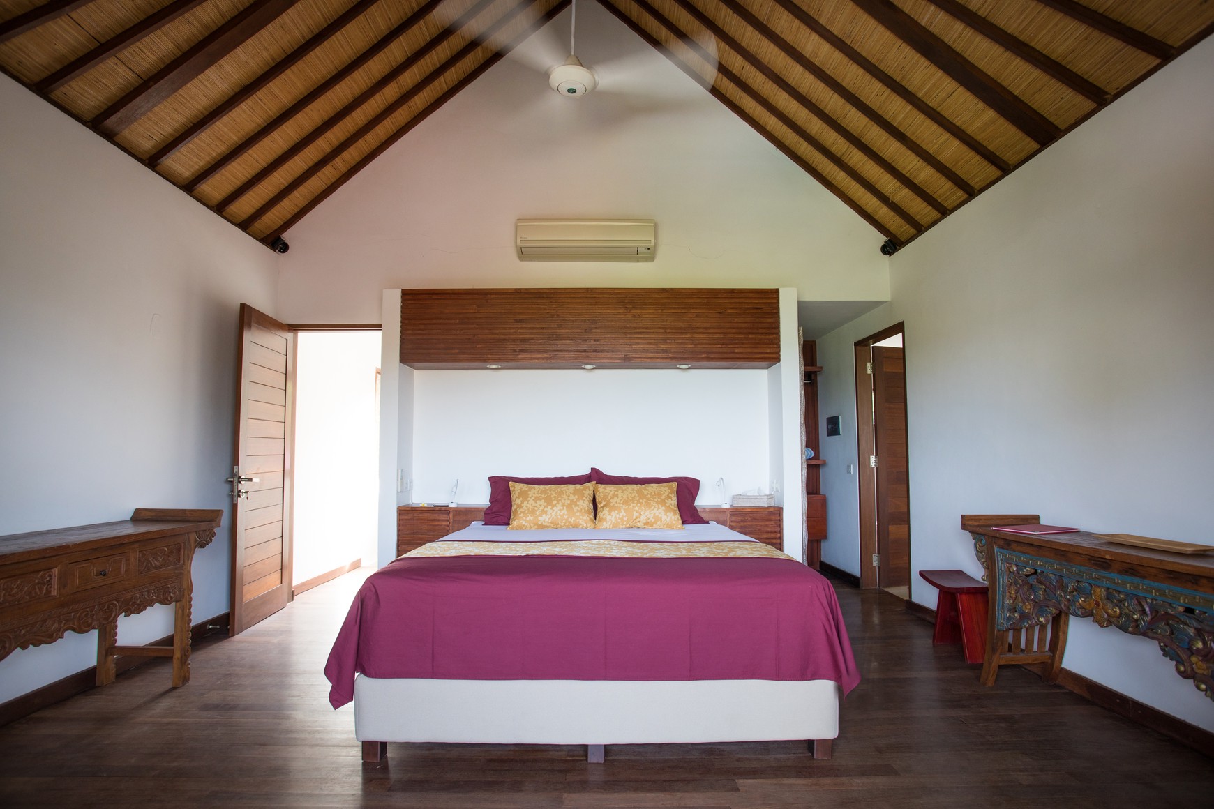 Freehold - Where Luxury Meets the Sea - Rare Oceanview Villa in Amed, Bali!