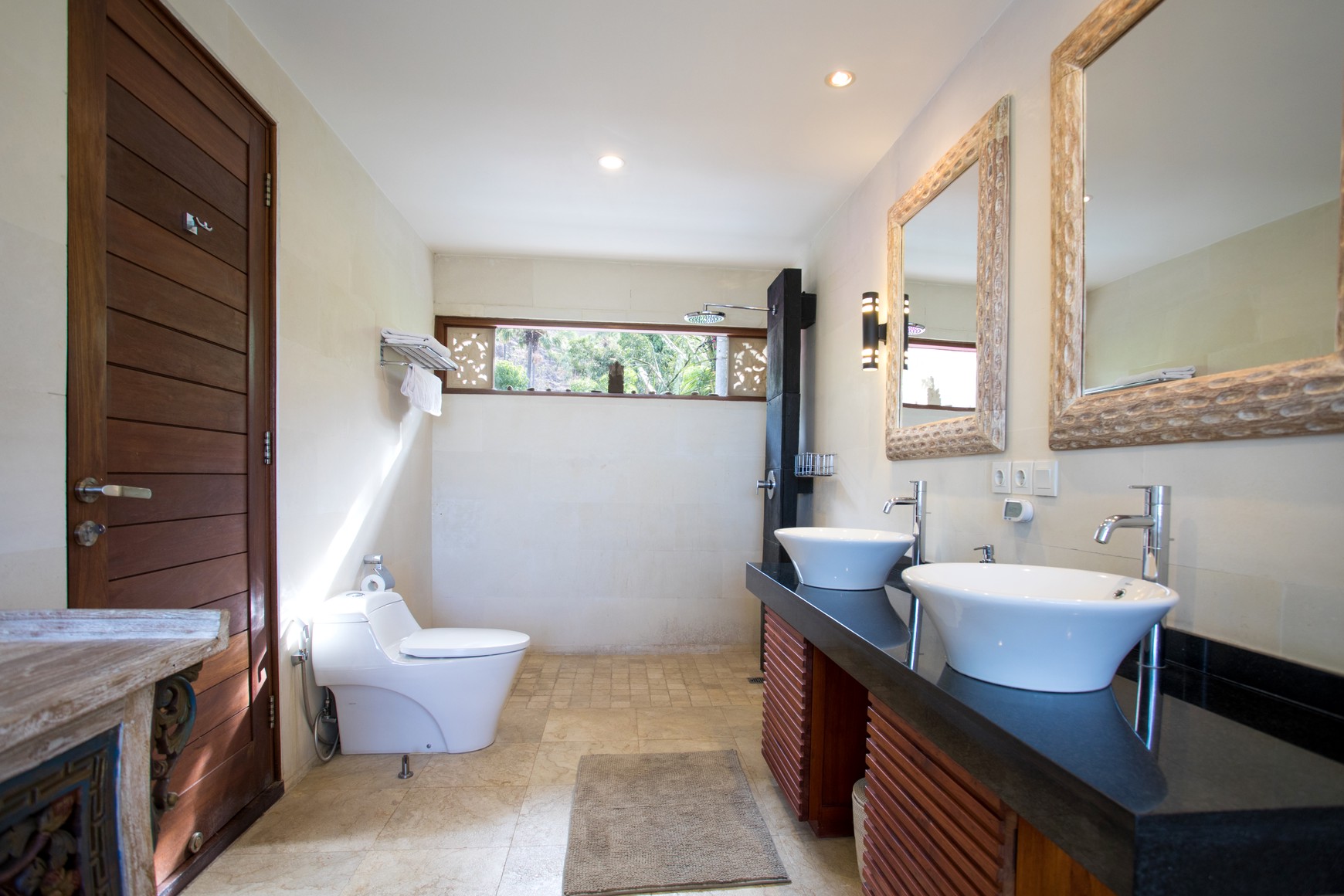 Freehold - Where Luxury Meets the Sea - Rare Oceanview Villa in Amed, Bali!