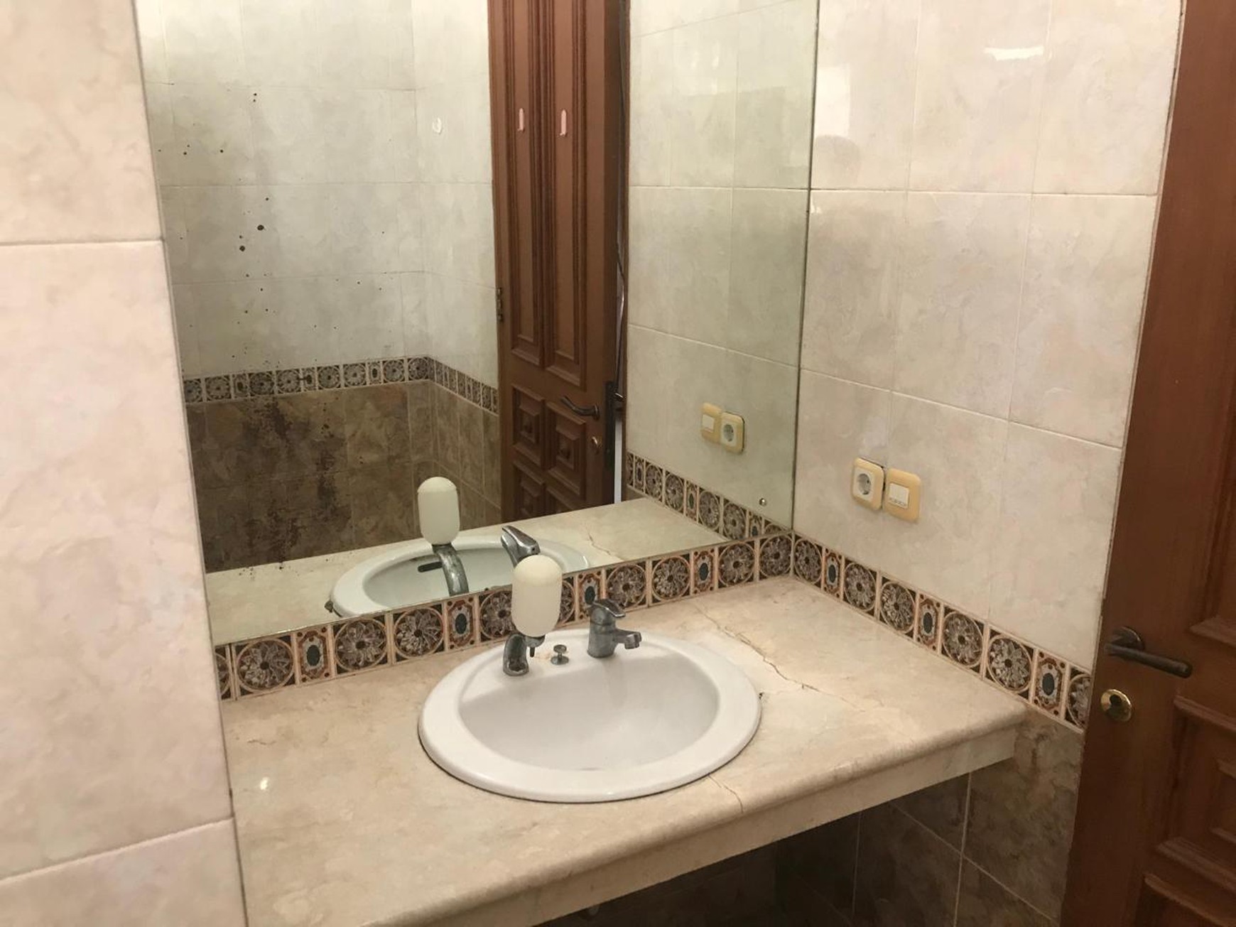 Rumah 2 Lantai di Prime Area Permata Hijau
