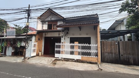 Rumah cocok untuk Kos Kosan atau usaha strategis di Jl. Mampang Prapatan IV 