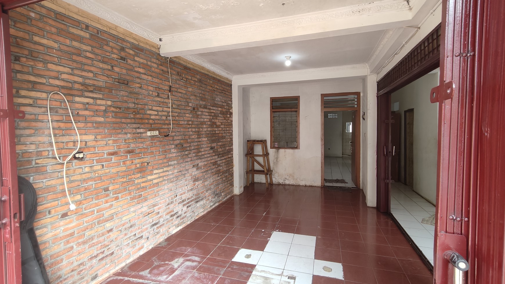 Rumah cocok untuk Kos Kosan atau usaha strategis di Jl. Mampang Prapatan IV