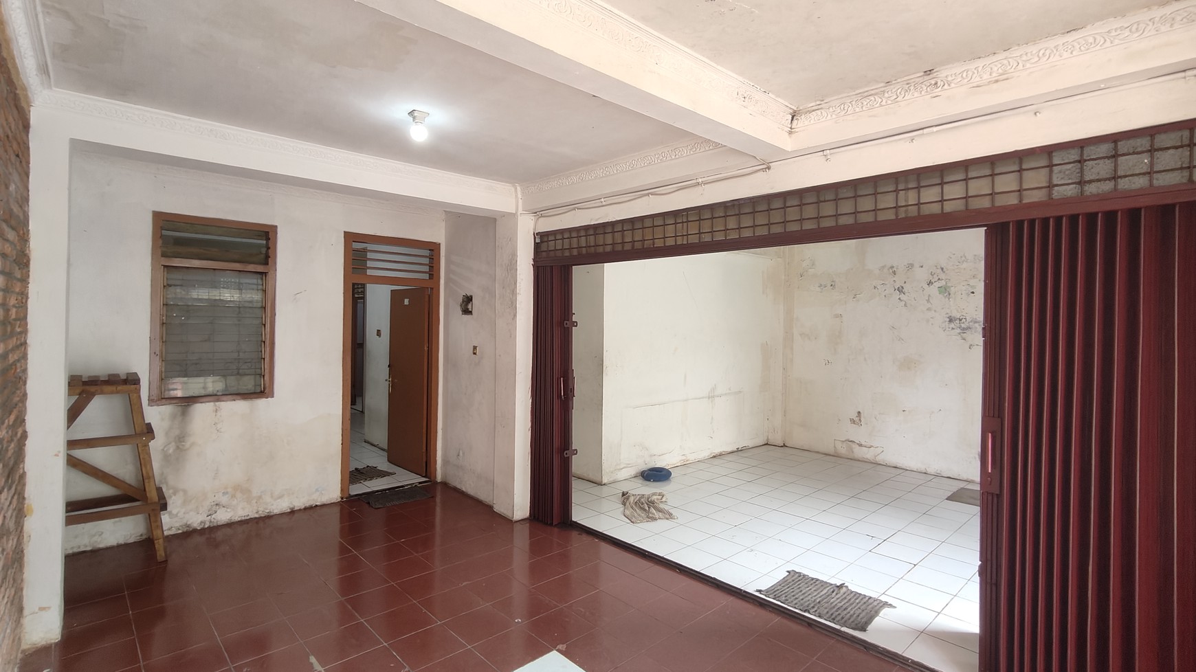 Rumah cocok untuk Kos Kosan atau usaha strategis di Jl. Mampang Prapatan IV