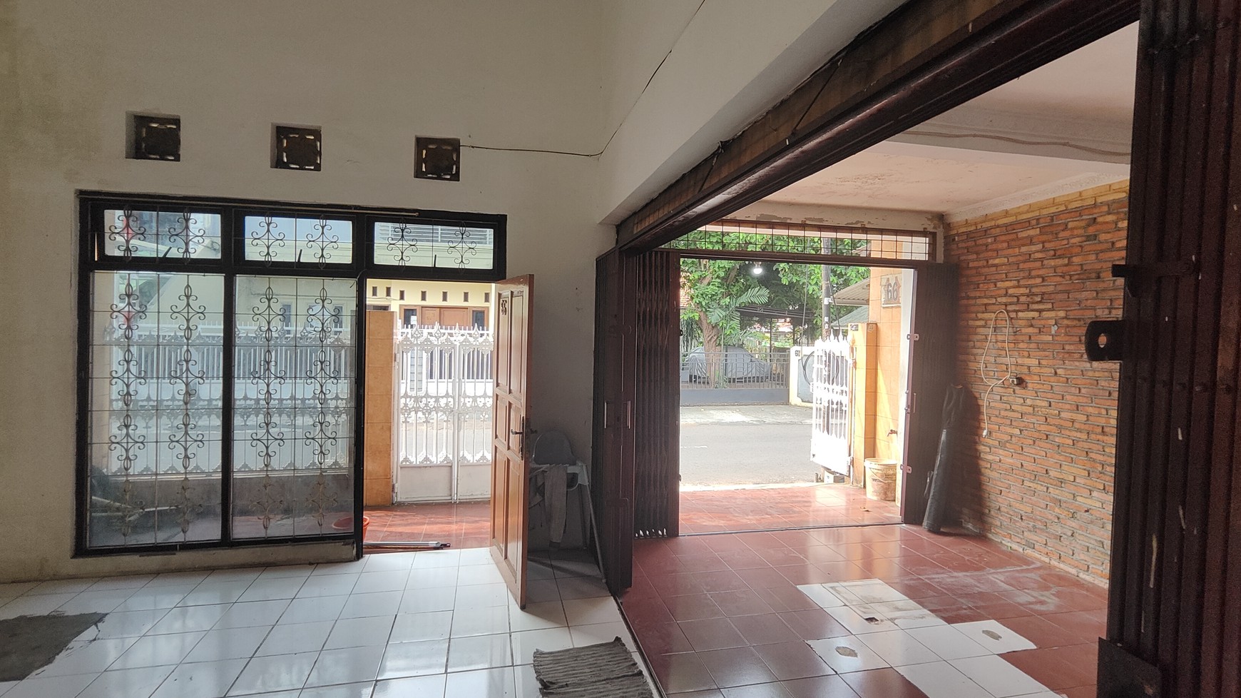 Rumah cocok untuk Kos Kosan atau usaha strategis di Jl. Mampang Prapatan IV