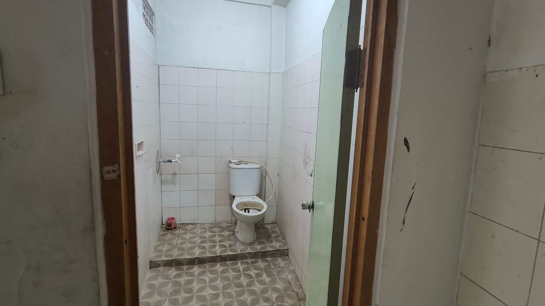 Rumah cocok untuk Kos Kosan atau usaha strategis di Jl. Mampang Prapatan IV