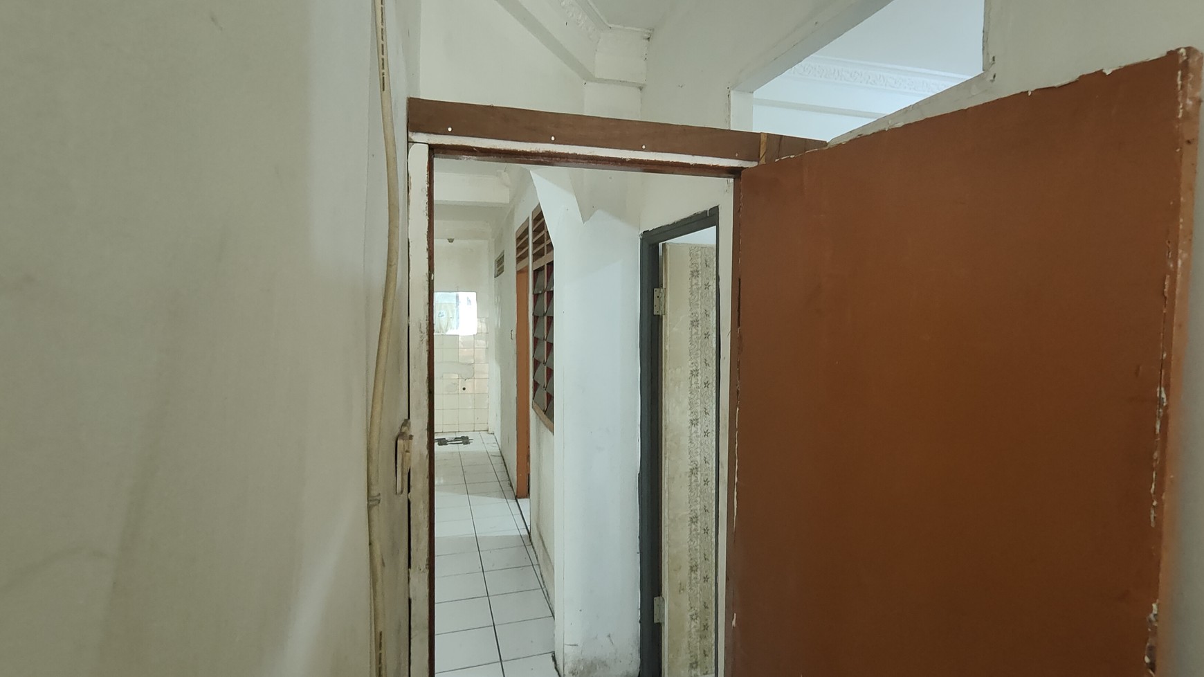 Rumah cocok untuk Kos Kosan atau usaha strategis di Jl. Mampang Prapatan IV