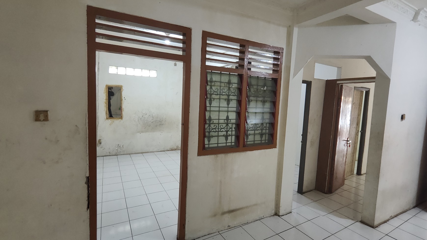 Rumah cocok untuk Kos Kosan atau usaha strategis di Jl. Mampang Prapatan IV