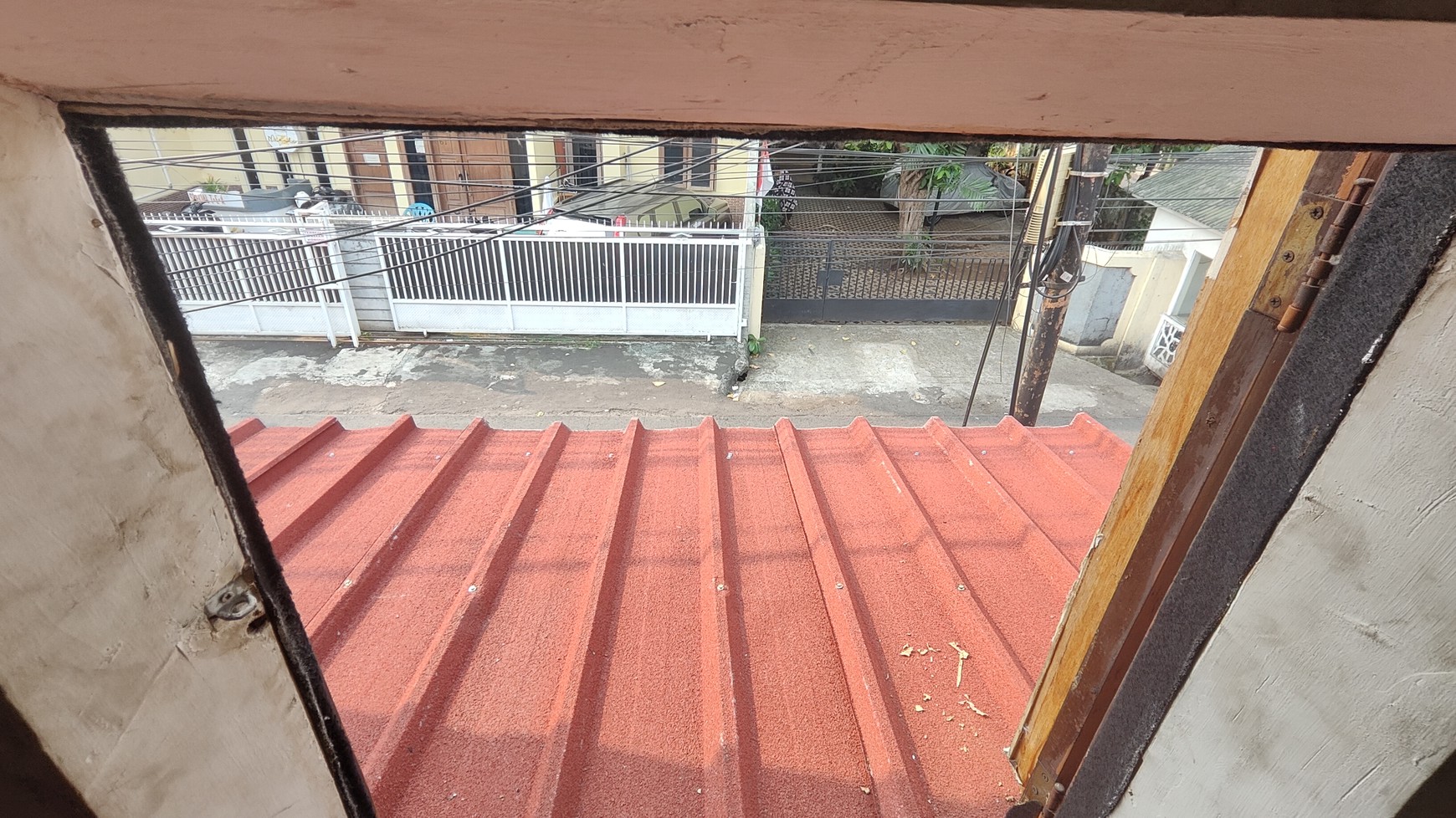 Rumah cocok untuk Kos Kosan atau usaha strategis di Jl. Mampang Prapatan IV