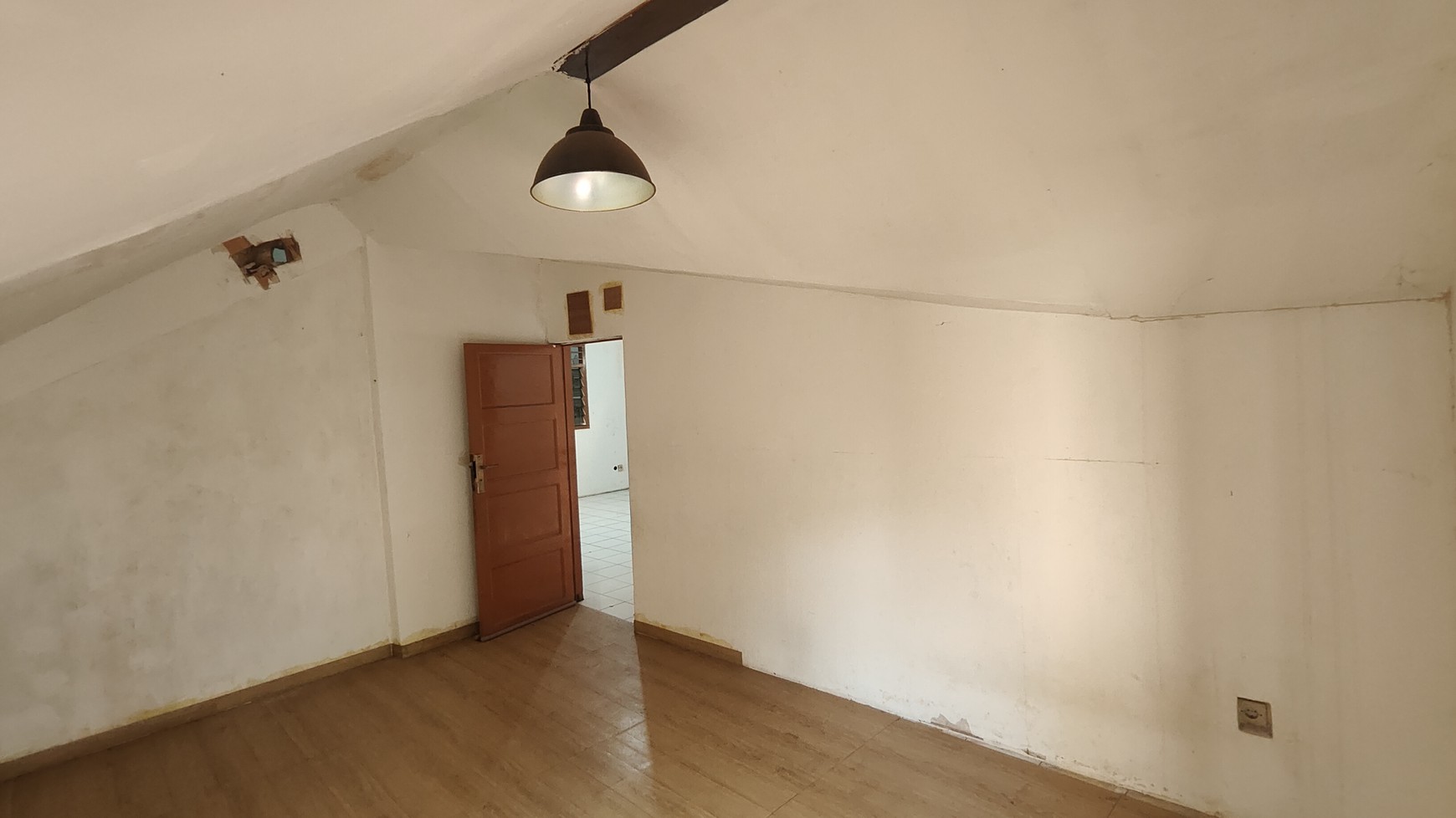 Rumah cocok untuk Kos Kosan atau usaha strategis di Jl. Mampang Prapatan IV