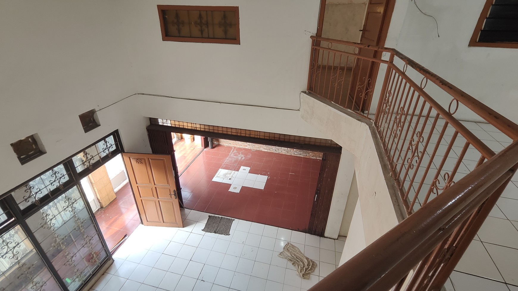 Rumah cocok untuk Kos Kosan atau usaha strategis di Jl. Mampang Prapatan IV