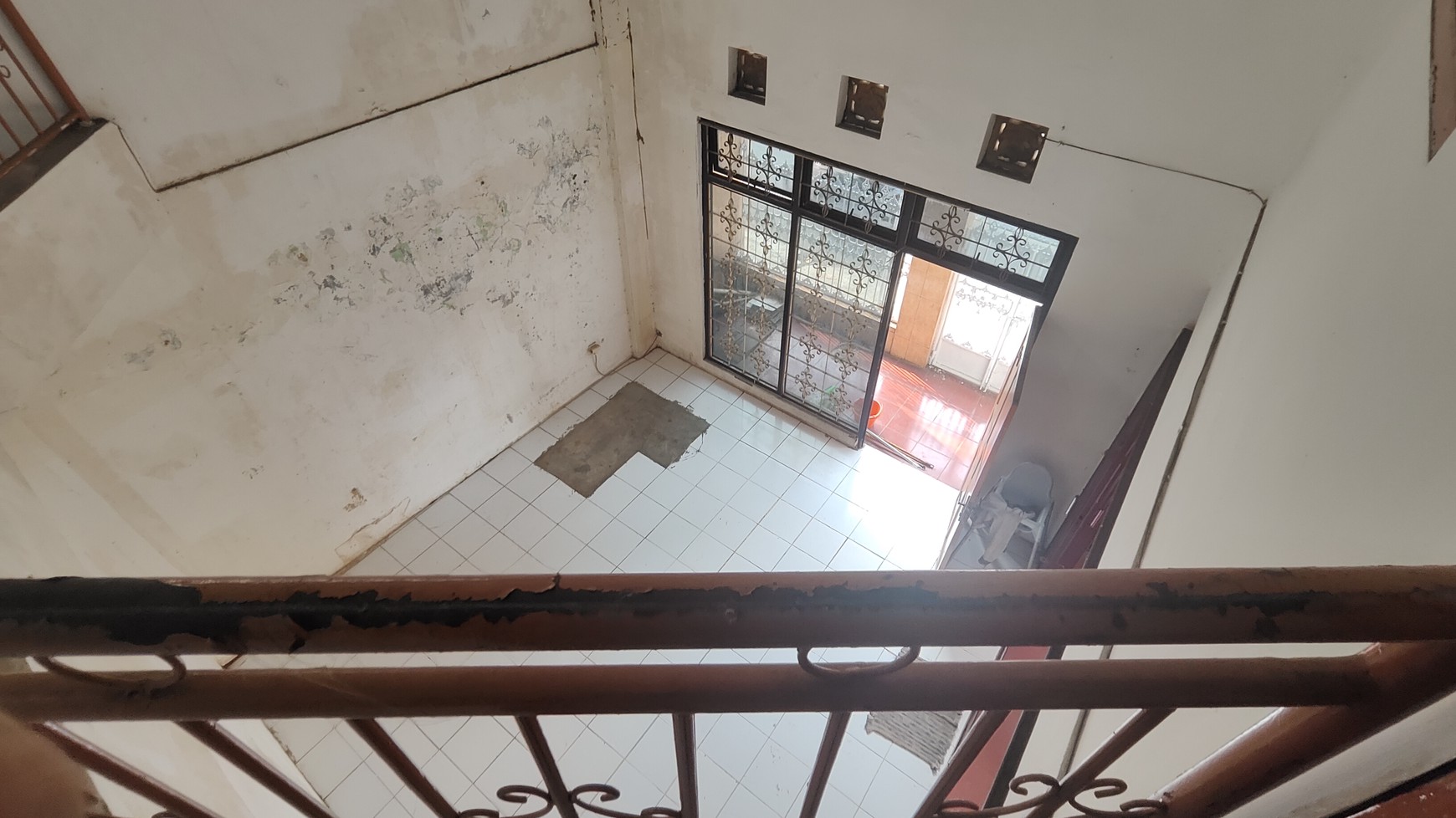 Rumah cocok untuk Kos Kosan atau usaha strategis di Jl. Mampang Prapatan IV