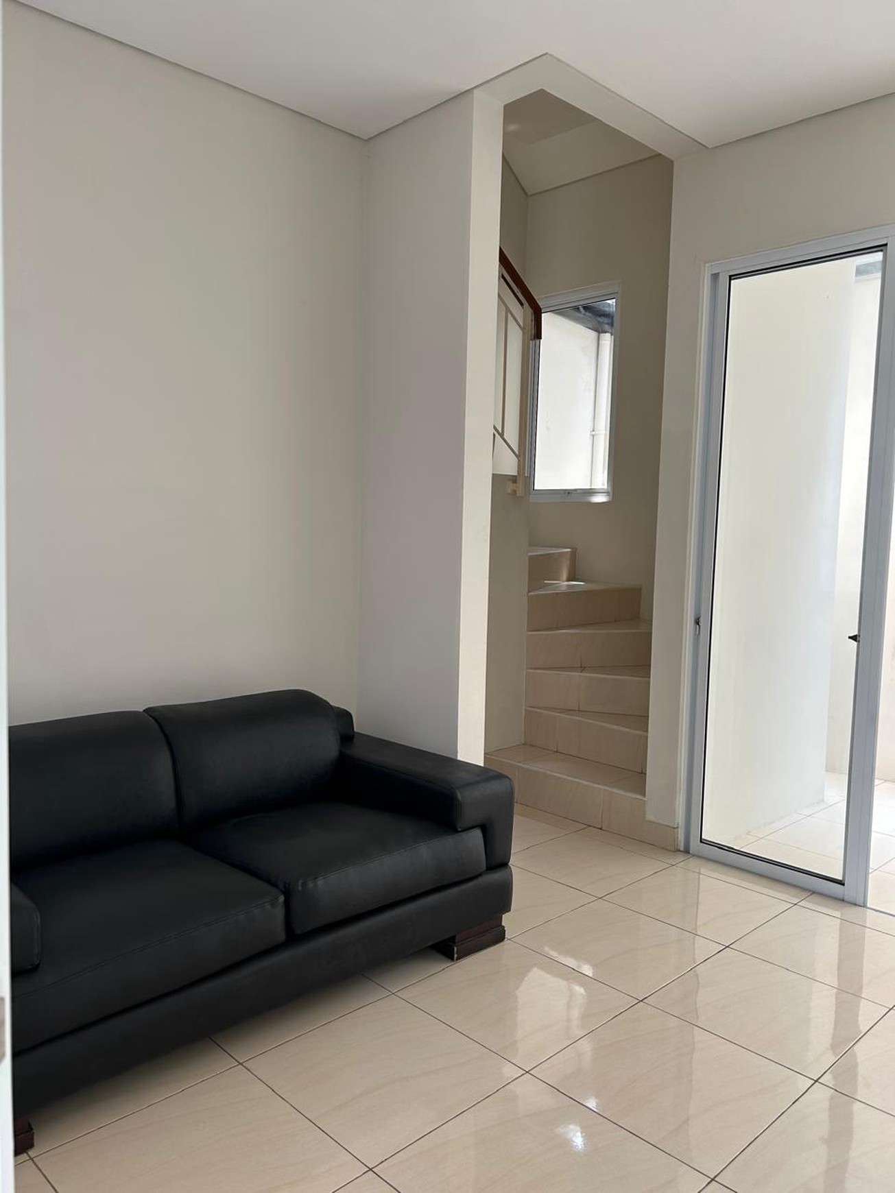 Rumah Hunian Asri Nyaman di Jantung BSD City - Cluster Azura Vanya Park