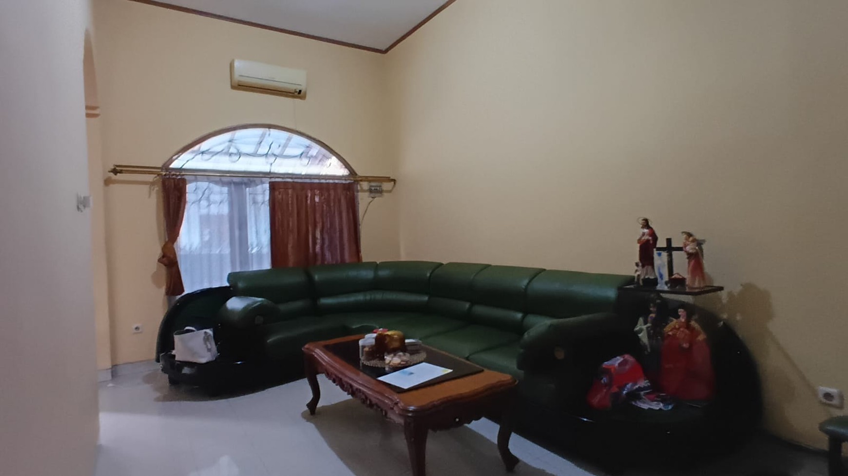 Rumah 2,5 Lantai di Tebet Utara - Strategis & Bebas Banjir