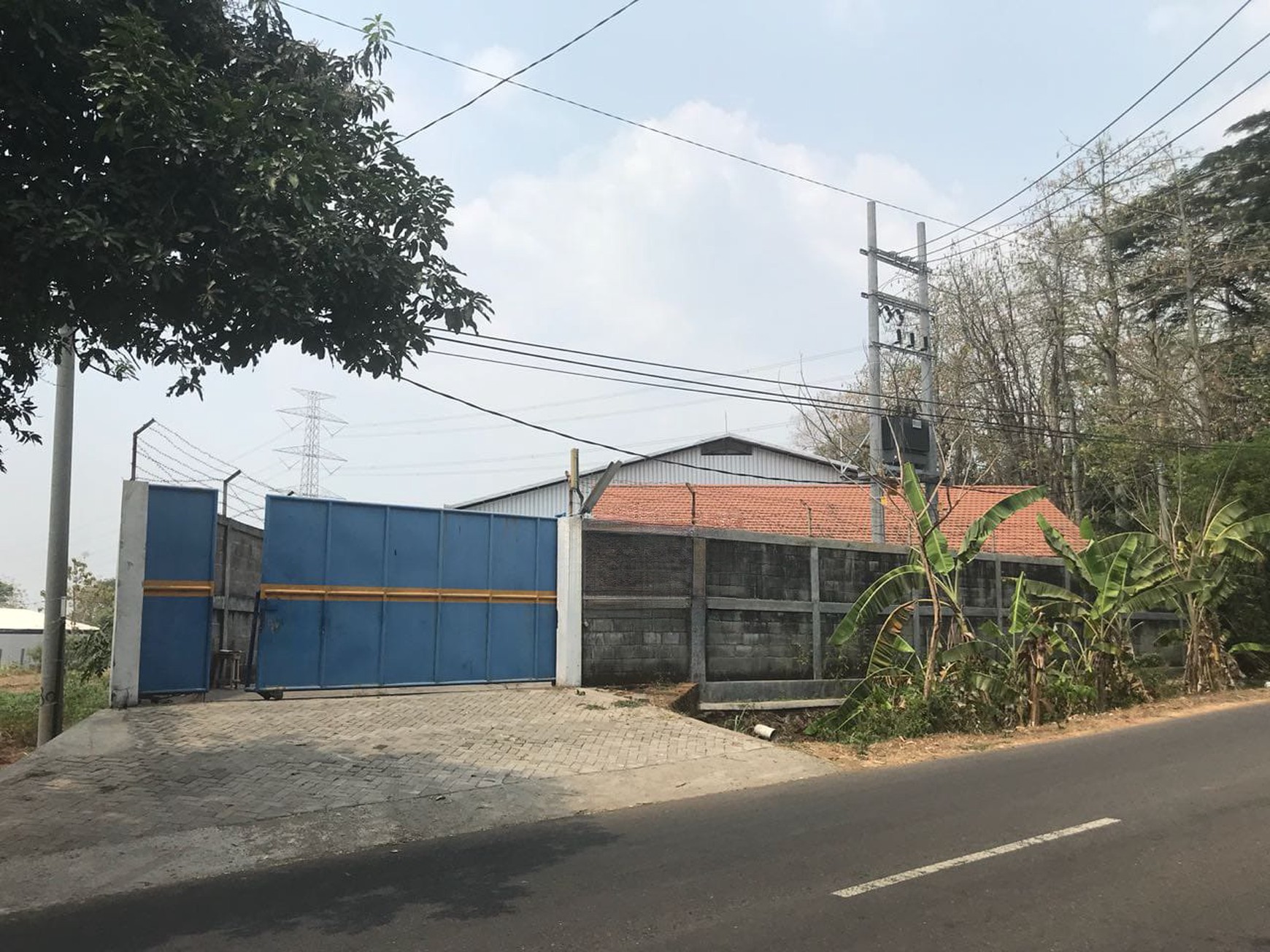 Dijual 3460 m2 Gudang Mojosari - Trawas - Mojokerto Jawa Timur Ada Mess Karyawan - Shm