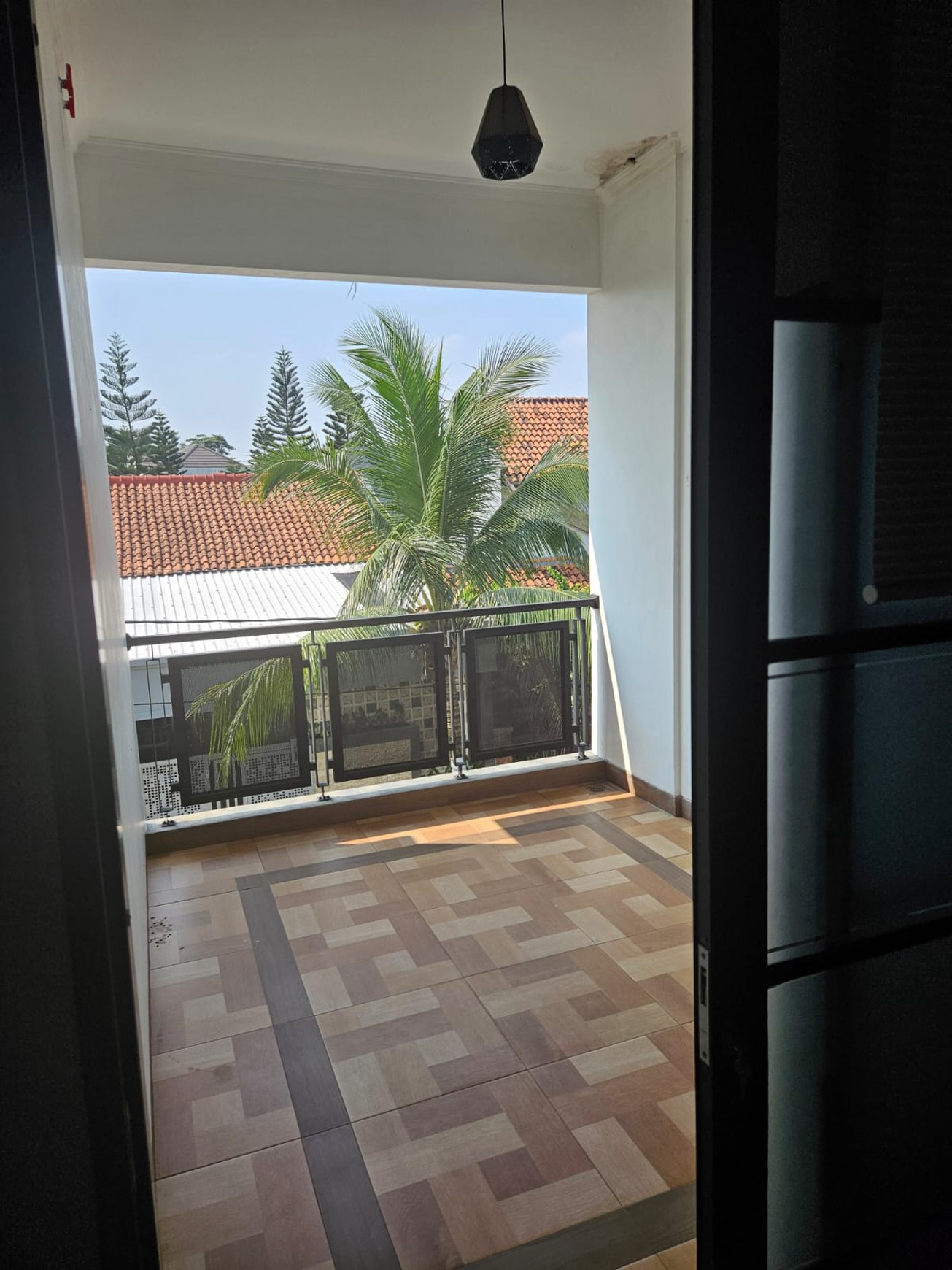 Rumah 2 Lantai Dijual di Bumi Puspitek Asri Tangerang