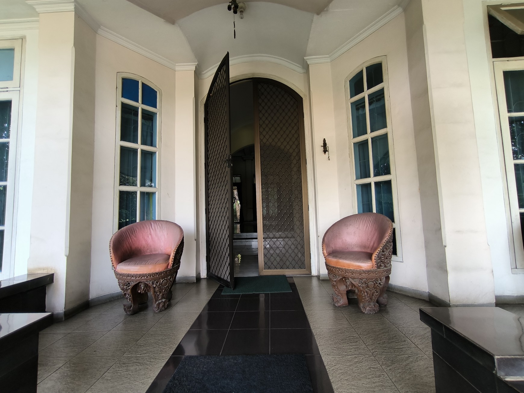 Rumah Asri Lokasi Strategis Dekat Perkantoran TB. Simatupang , Ragunan JakSel
