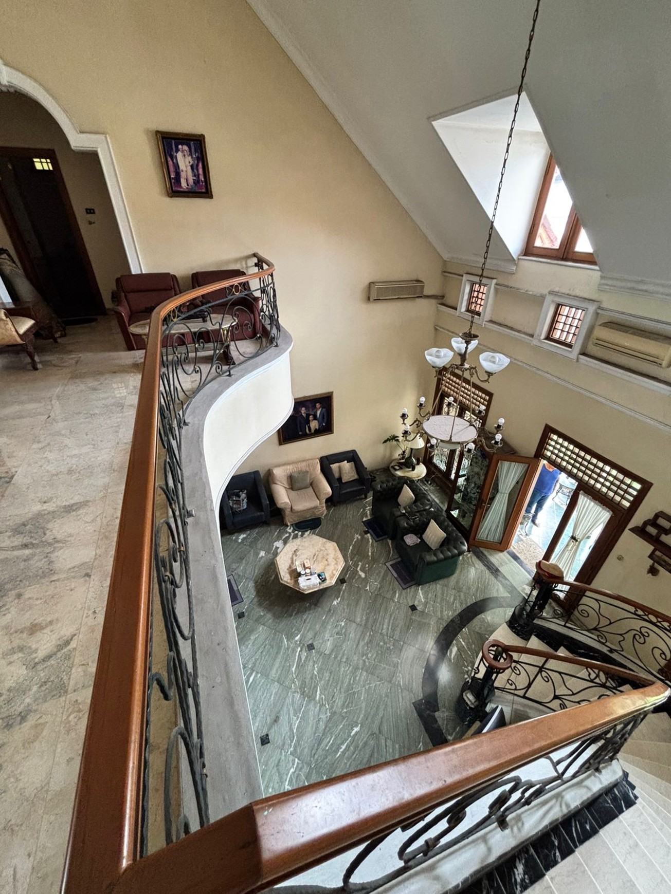 Dijual Rumah Mewah di Kompleks Perumahan Eks Pertamina - Jakarta Selatan