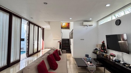 Dijual Rumah Mewah Townhouse Eksklusif di Kemang Timur, Jakarta Selatan