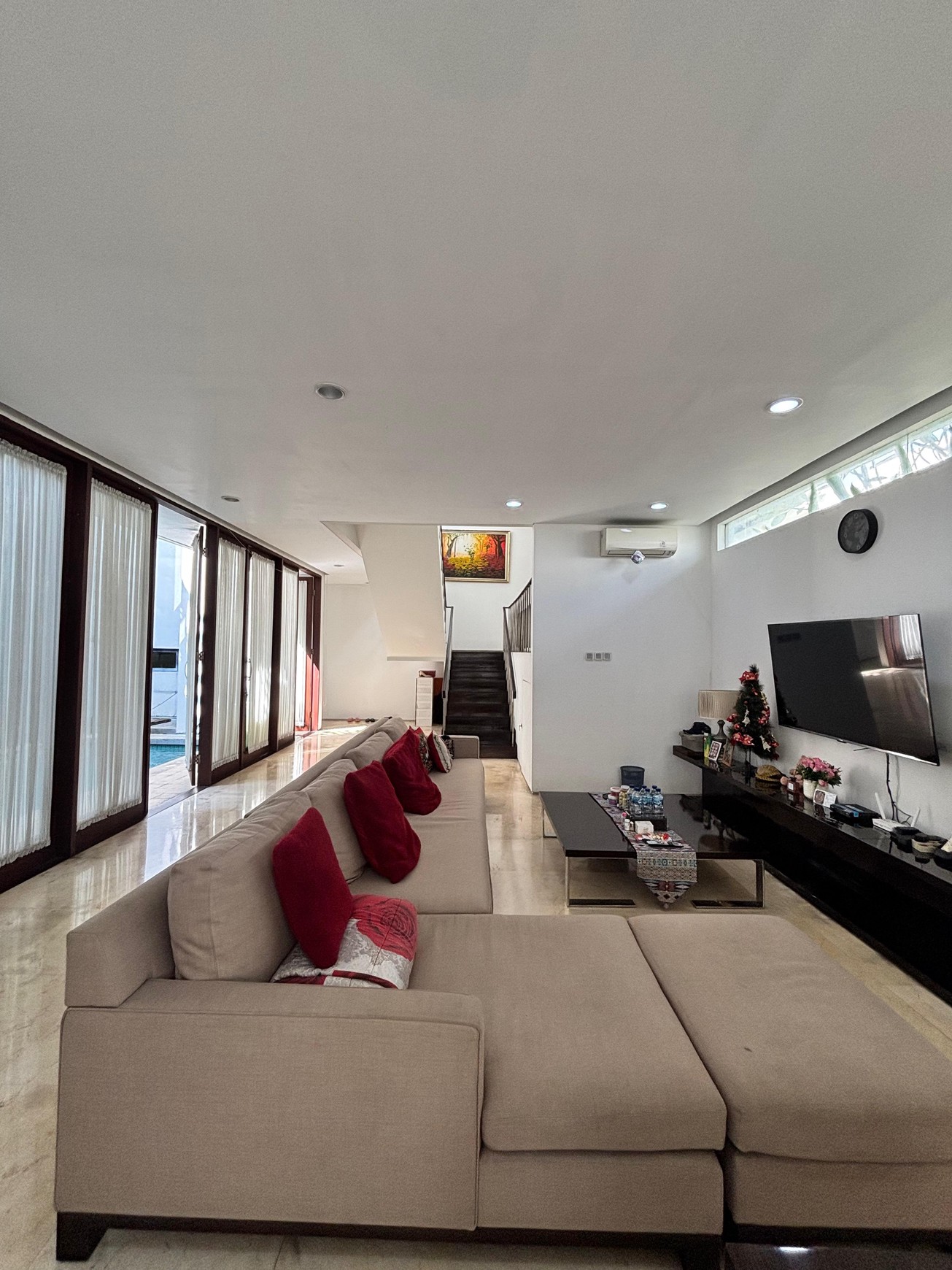 Dijual Rumah Mewah Townhouse Eksklusif di Kemang Timur, Jakarta Selatan