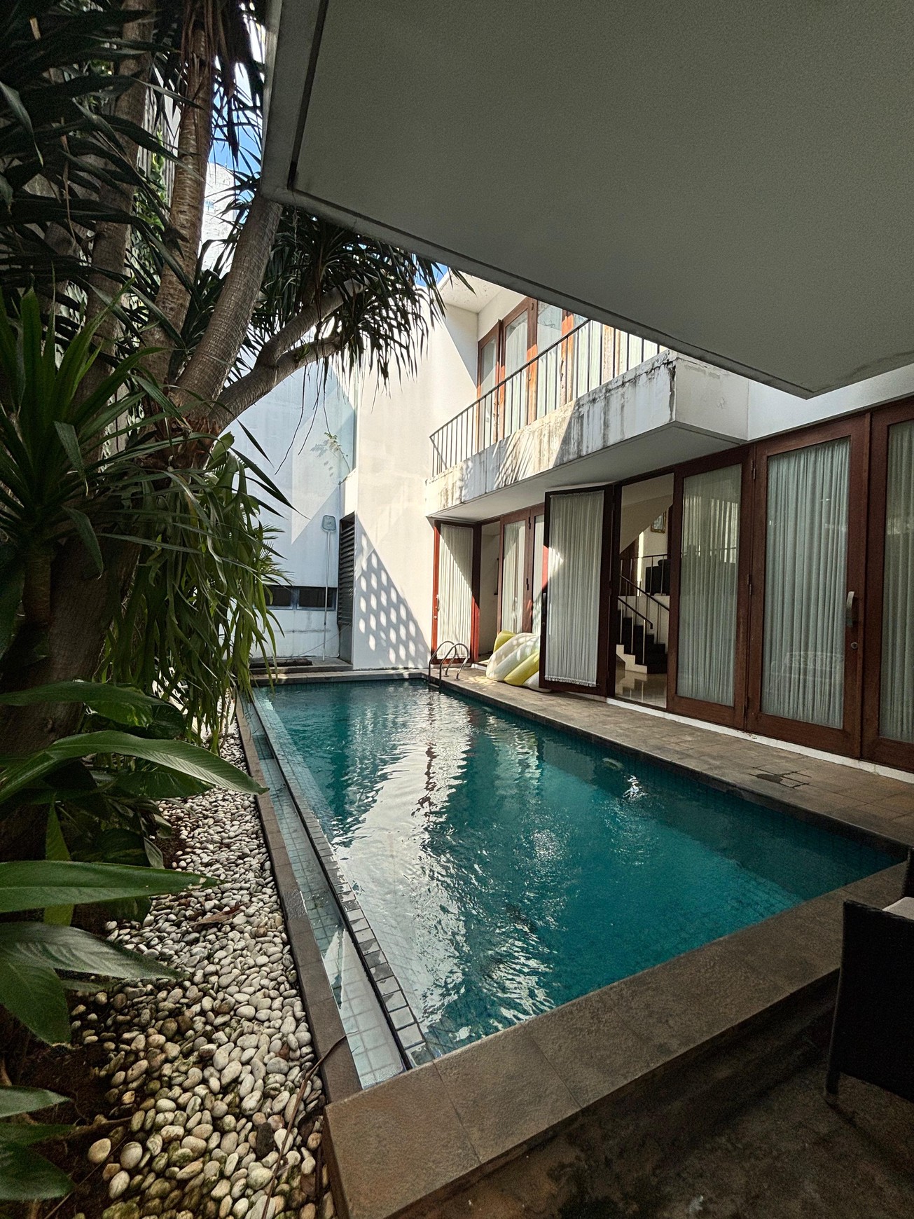 Dijual Rumah Mewah Townhouse Eksklusif di Kemang Timur, Jakarta Selatan