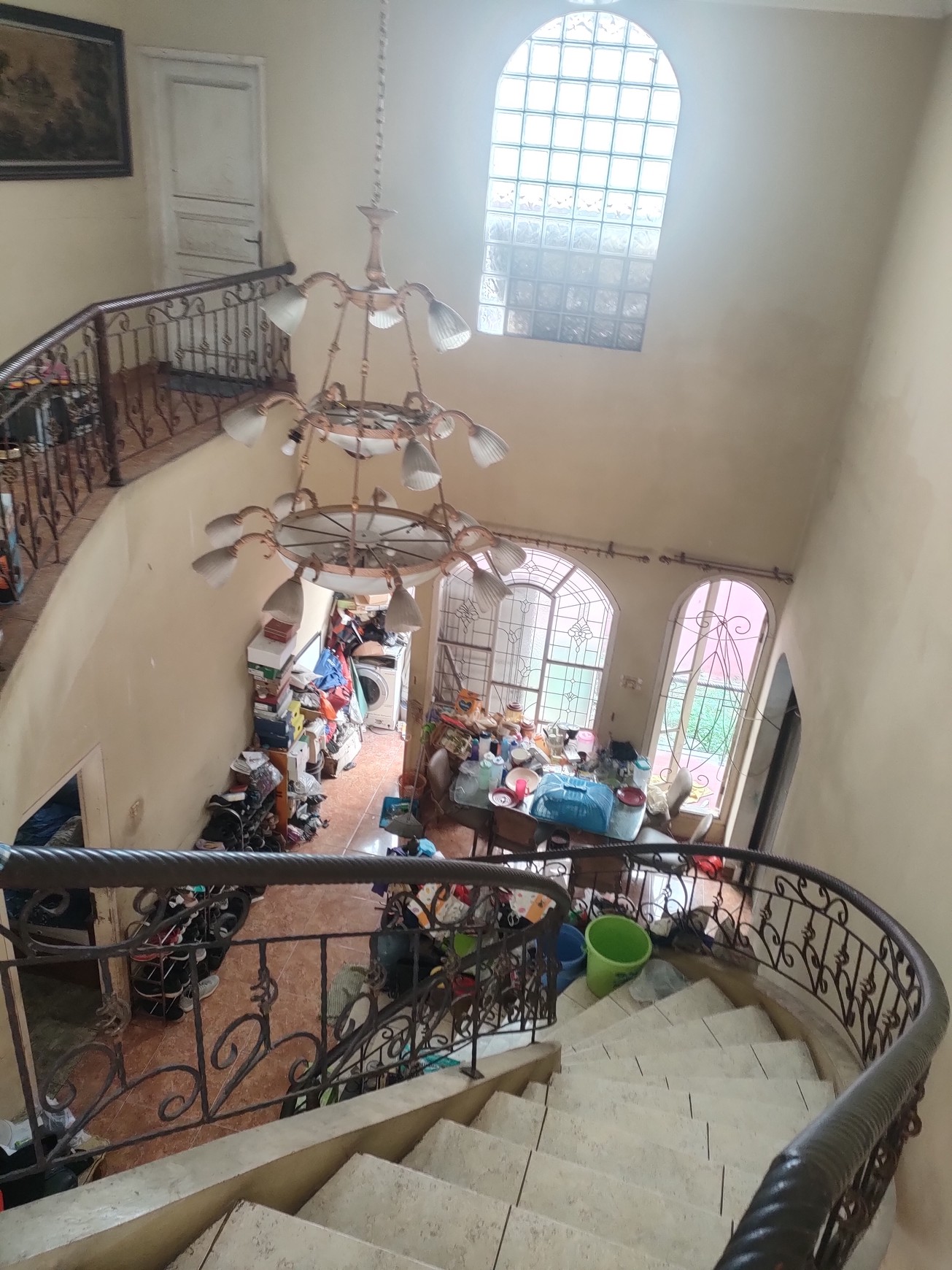 DI Jual Rumah Megah Komplek Arteri Kebon Jeruk
