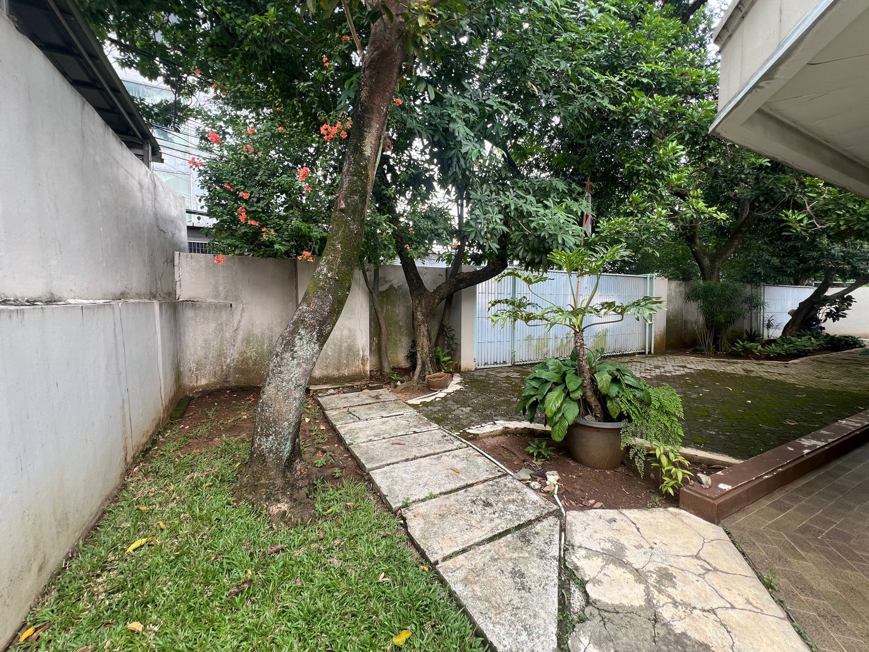 Rumah hitung tanah selangkah fatmawati raya bisa dibangun 4 lantai jakarta selatan 