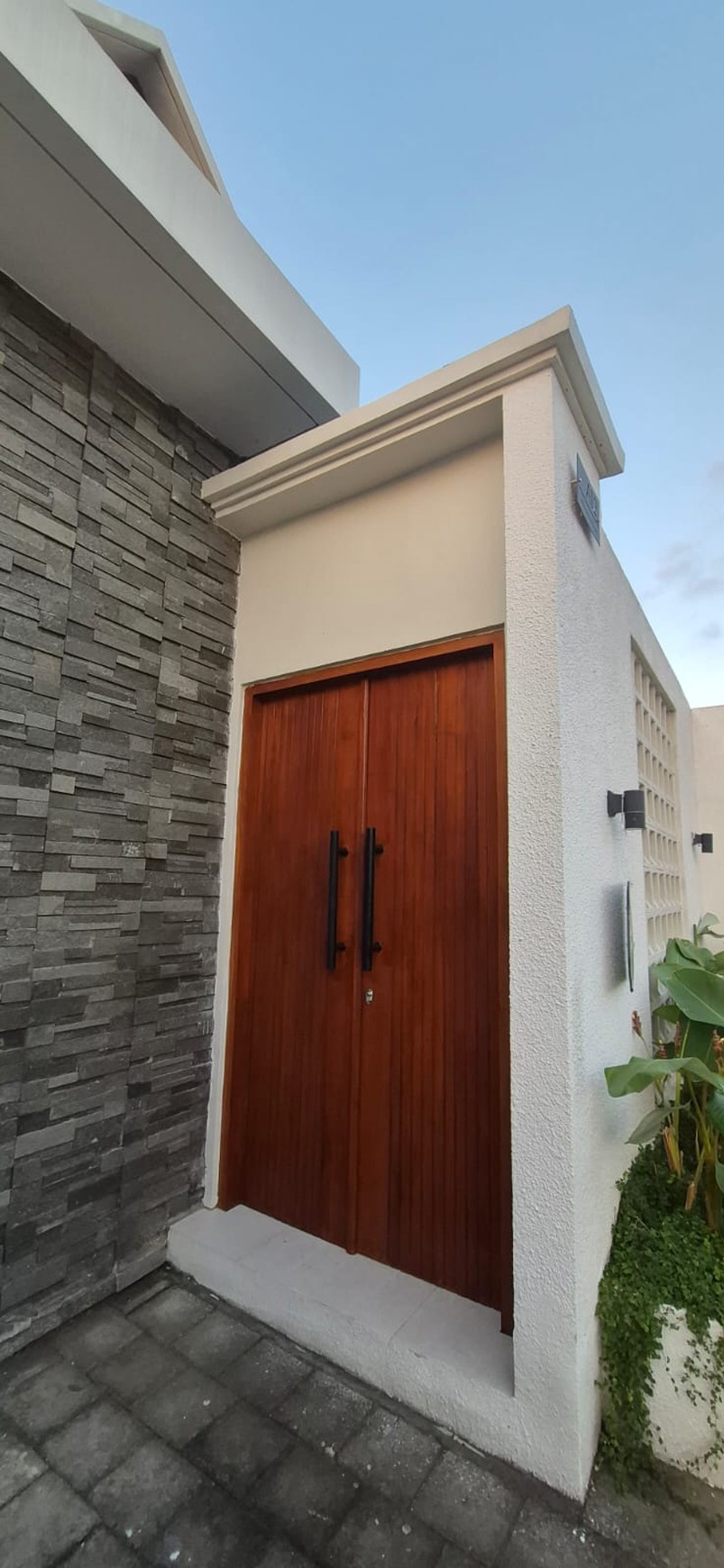 Leasehold - Tranquil villa in Seminyak's dining and entertainment, Bali