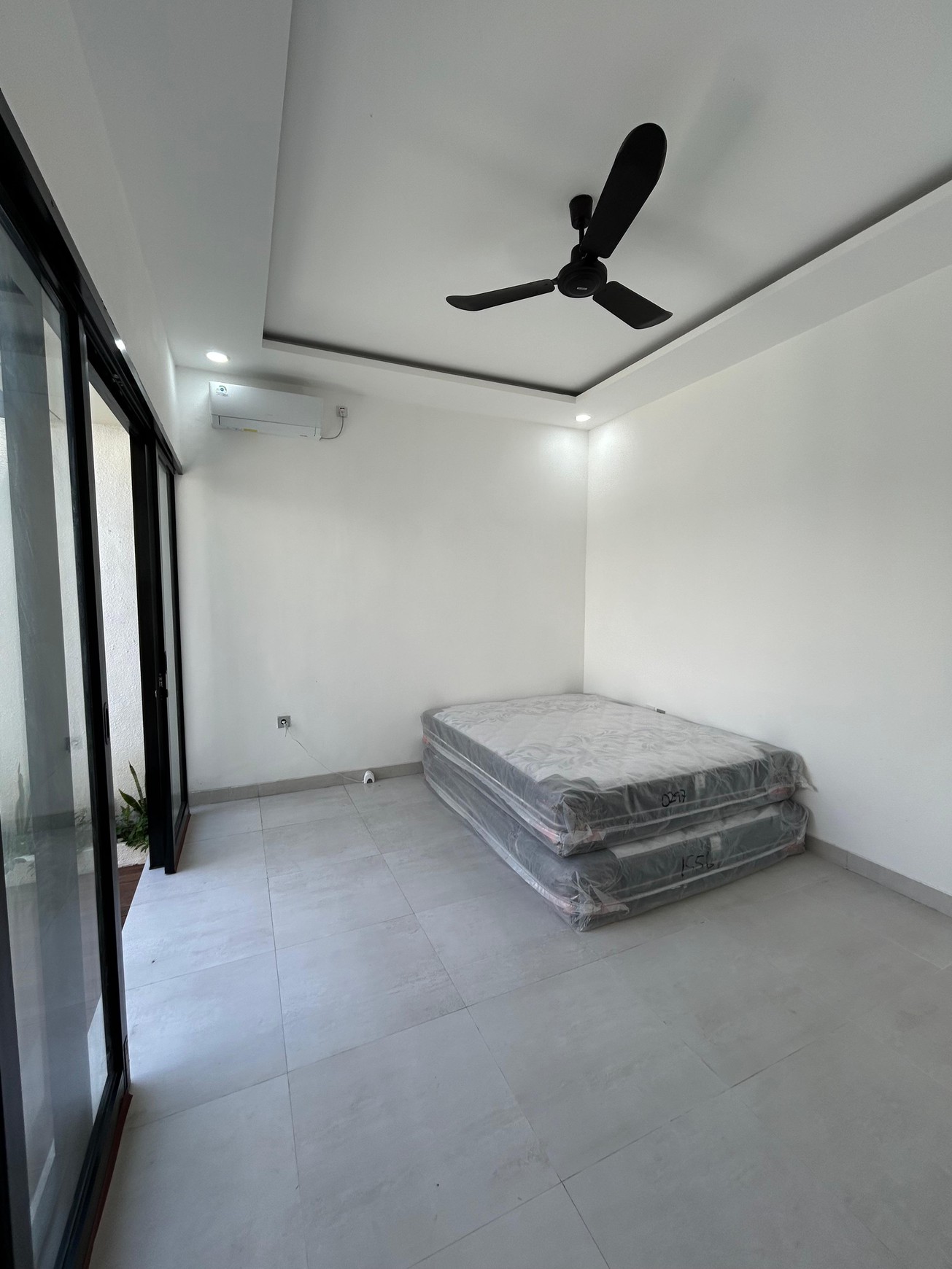 Leasehold - Tranquil villa in Seminyak's dining and entertainment, Bali