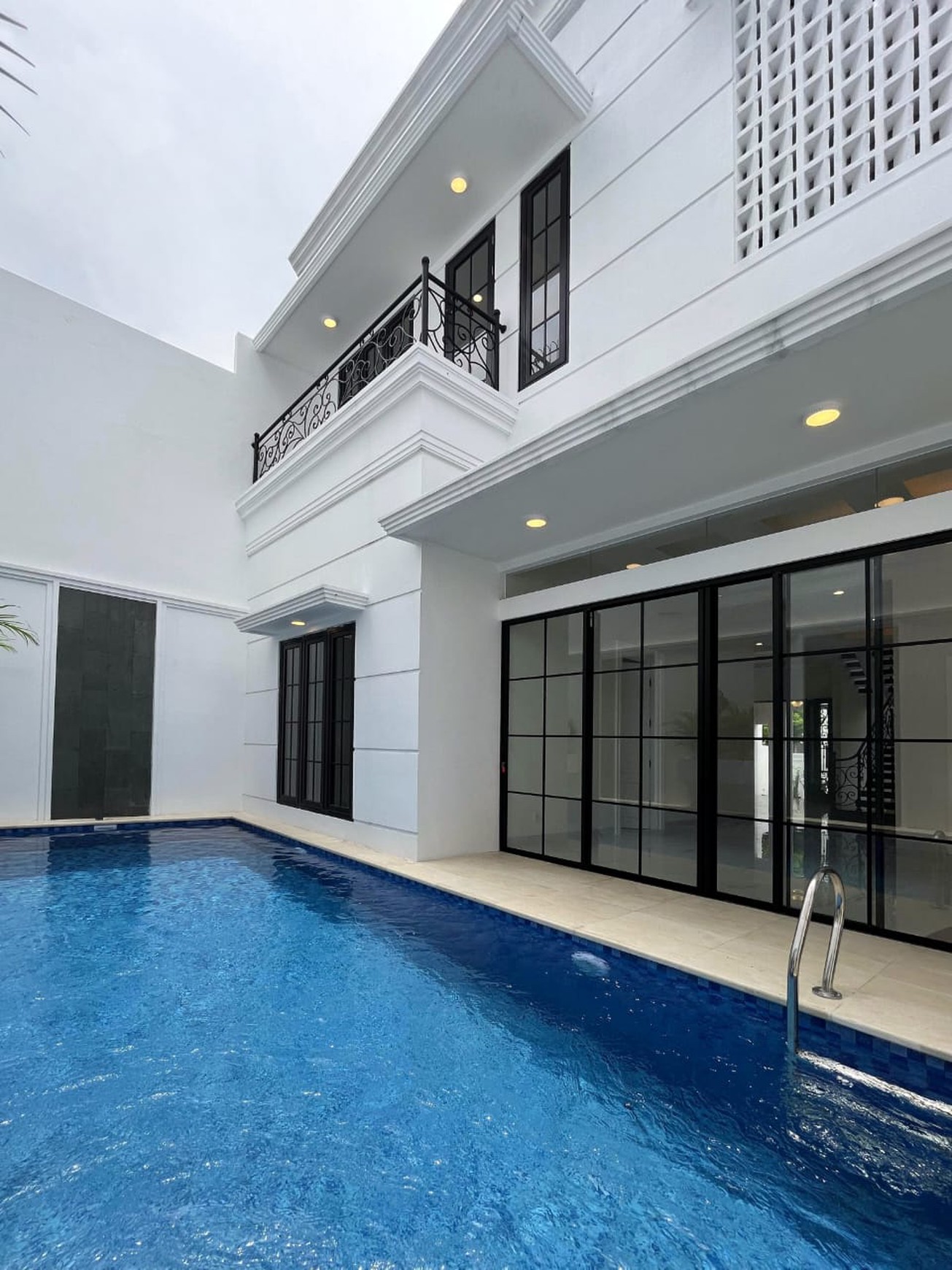 Rumah bagus,nyaman,lokasi ok di Pondok Indah Jaksel
