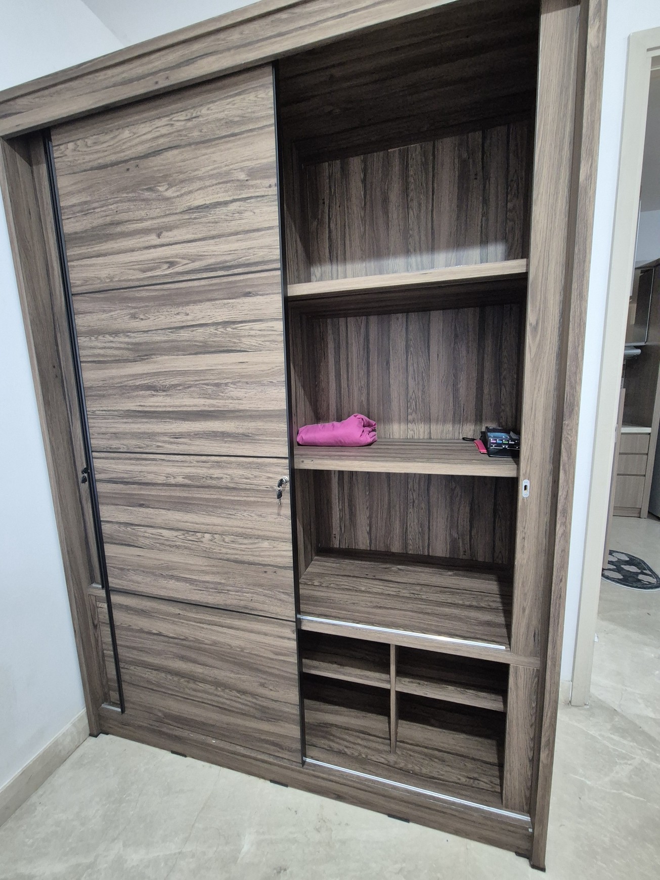 DIJUAL APARTEMEN ONE ICON 1BR diatas TP6 FULL FURNISHED SIAP HUNI