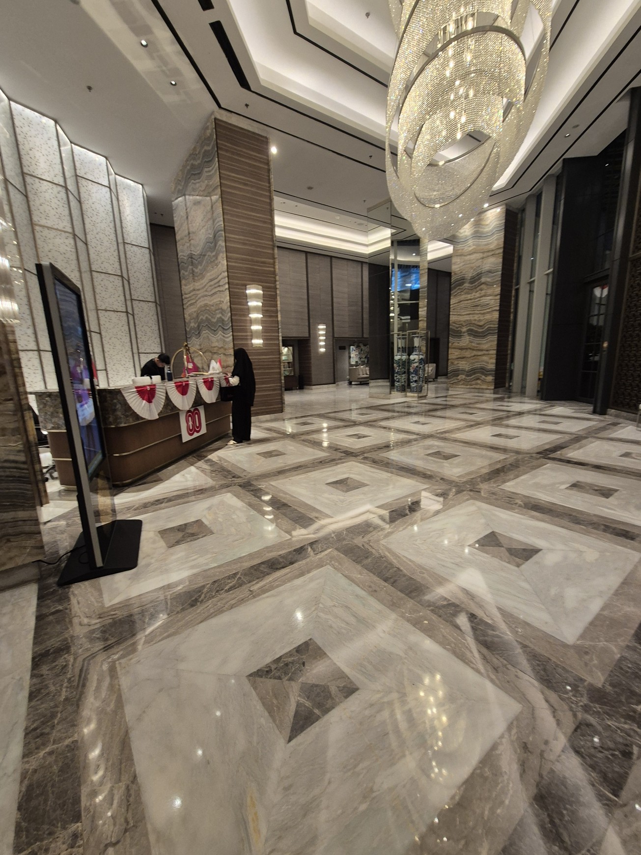 DIJUAL APARTEMEN ONE ICON 1BR diatas TP6 FULL FURNISHED SIAP HUNI