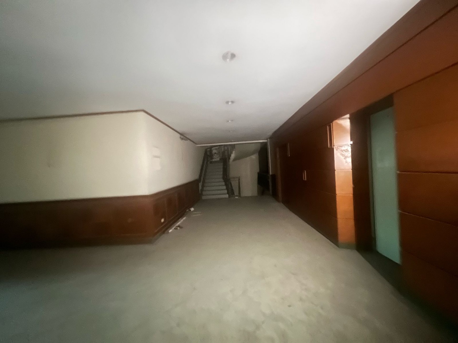 DIJUAL Gedung 5 Lantai Ex. Hotel Jl.Jaksa Agung Suprapto Surabaya Kota