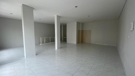 Ruko Luas Bersih Siap Pakai dan Lokasi Strategis Ramai@Serpong, Tangerang Selatan