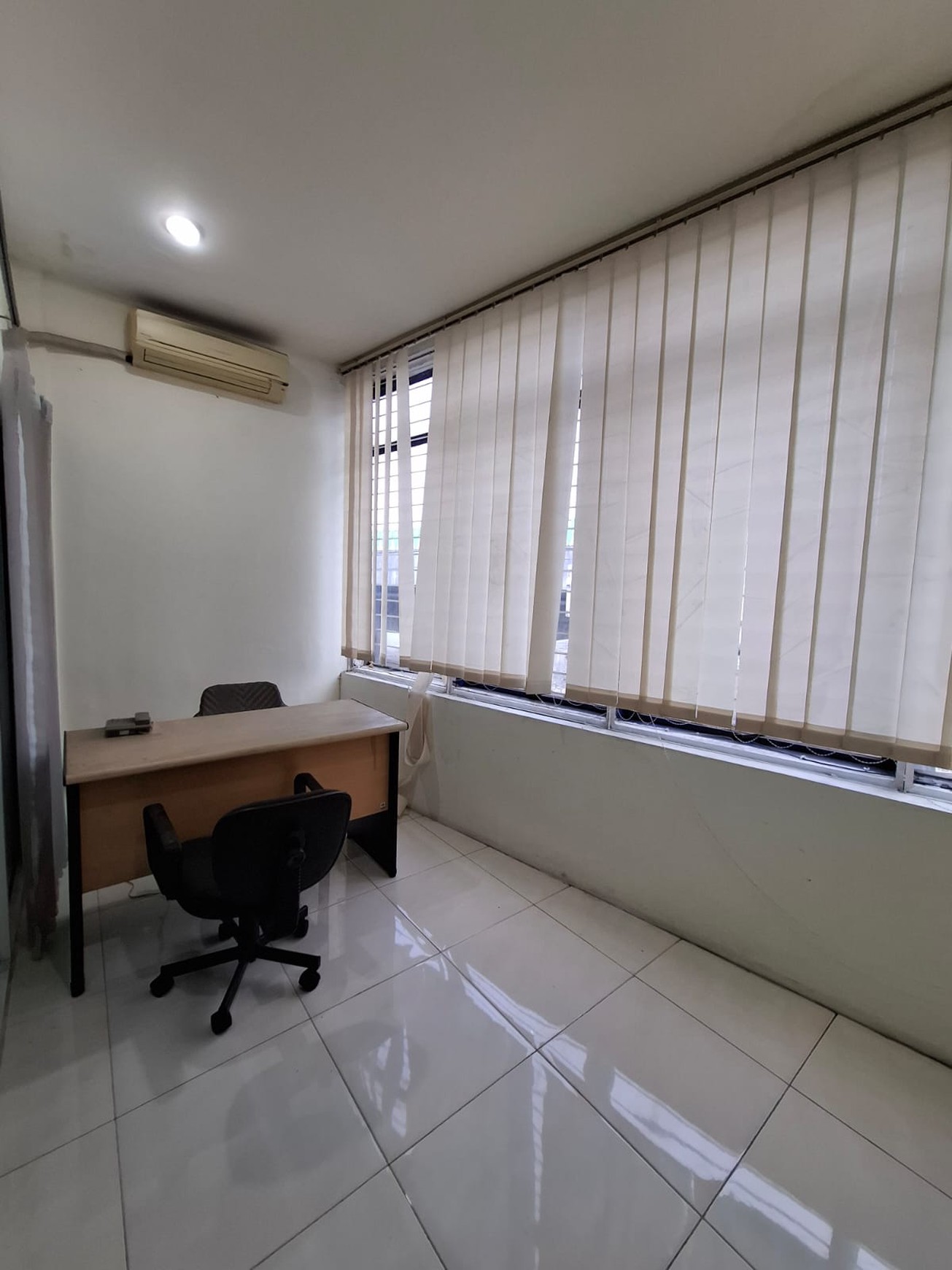 RUKO DIJUAL JALAN WOLTER MONGINSIDI KEBAYORAN BARU JAKARTA SELATAN