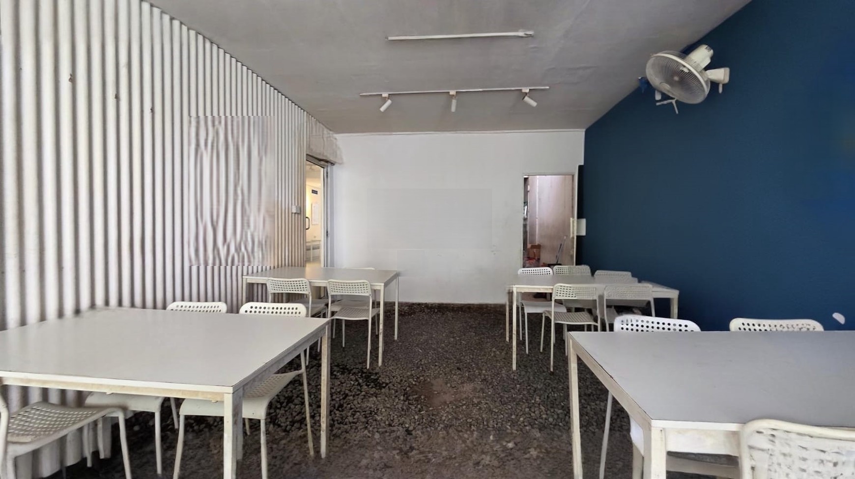 Rumah Usaha siap huni Lokasi Strategis di Bintaro