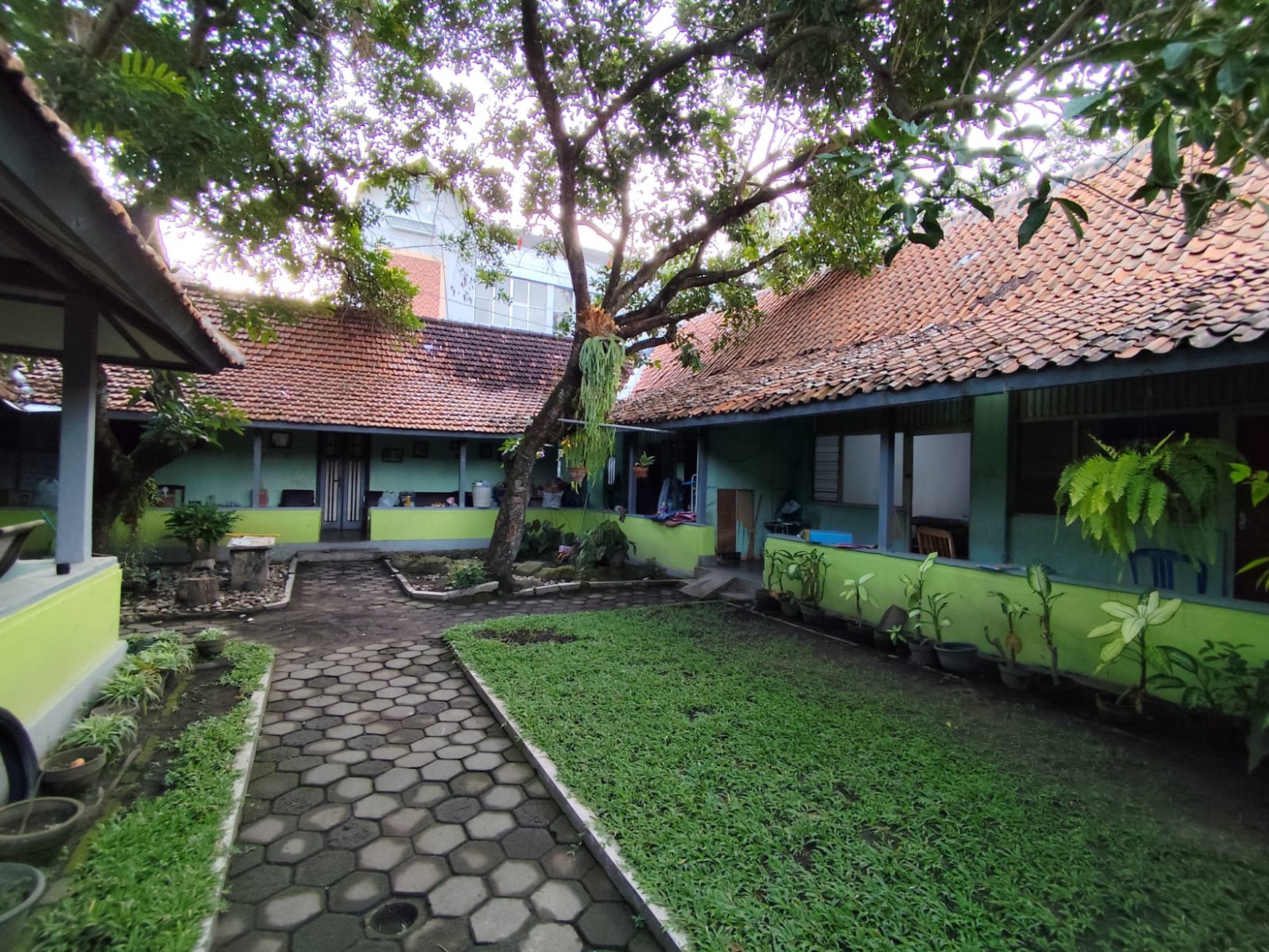 Rumah Gaya Kolonial 1547 Meter Persegi Diarea Wisata Kota Yogyakarta