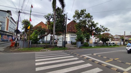 Rumah Gaya Kolonial 1547 Meter Persegi Diarea Wisata Kota Yogyakarta