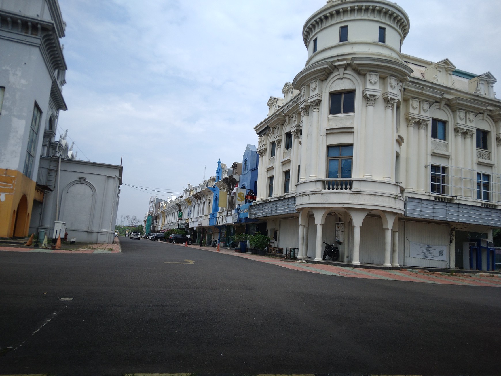 RUKO HOEK  3 LANTAI DI CIBUBUR TIME SQUARE 3 LANTAI HARGA NEGO