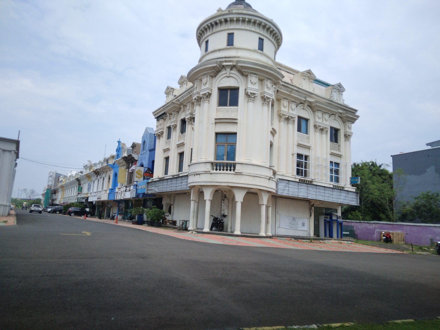 RUKO HOEK  3 LANTAI DI CIBUBUR TIME SQUARE 3 LANTAI HARGA NEGO