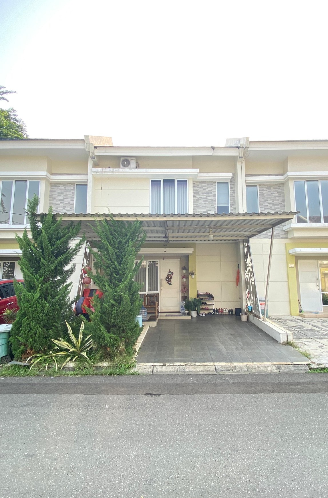 Termurah. Rumah 2 lantai Paradise Serpong City cluster Voyage, Serpong
