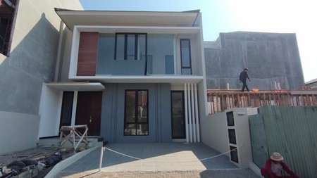 Rumah Dijual Citraland International Village Surabaya Brand New House Cluster Depan dekat Gwalk