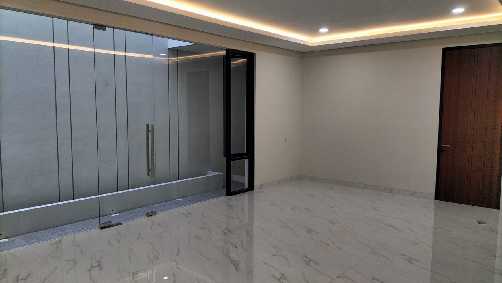 Rumah Dijual Citraland International Village Surabaya Brand New House Cluster Depan dekat Gwalk