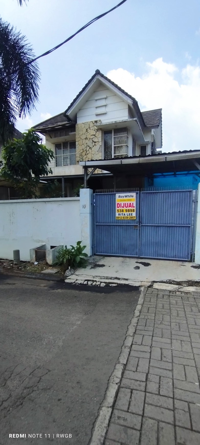 Jual Cepat Rumah Hook Serpong Park Boulevard Jelupang Serpong Tangerang Selatan Strategis
