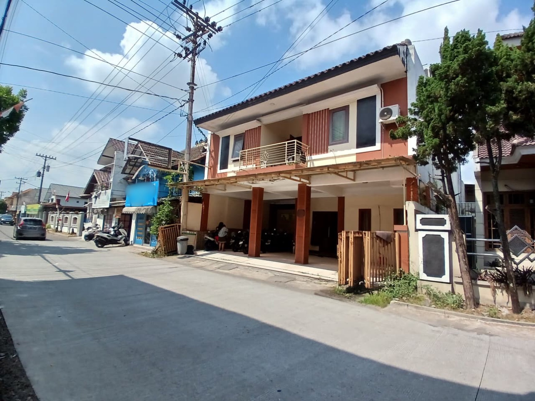 GUEST HOUSE/KOST EKSLUSIF,HANYA 5 MENIT DARI UII, AMIKOM, DAN UPN