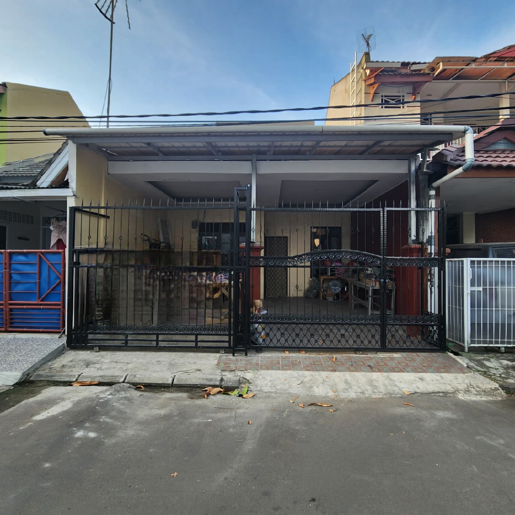 Rumah 1,5 Lantai, unfurnished, rapih bersih dan siap Huni, di kawasan BSD Nusaloka