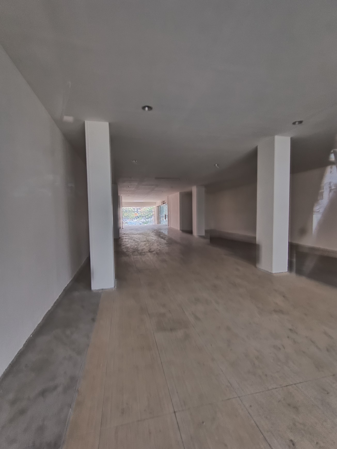 Disewakan Mini Building 4 Lantai Multifungsi di Area Strategis Diantara Jakarta Pusat & Barat