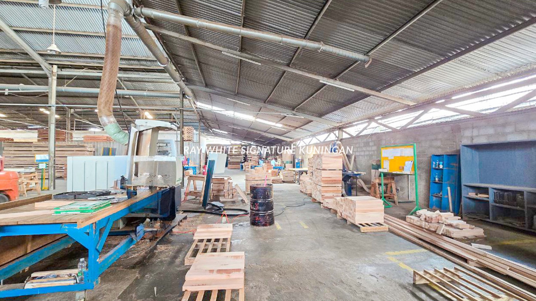 Gudang Super Strategis Luas 9500 m di Jl Pulo Gadung
