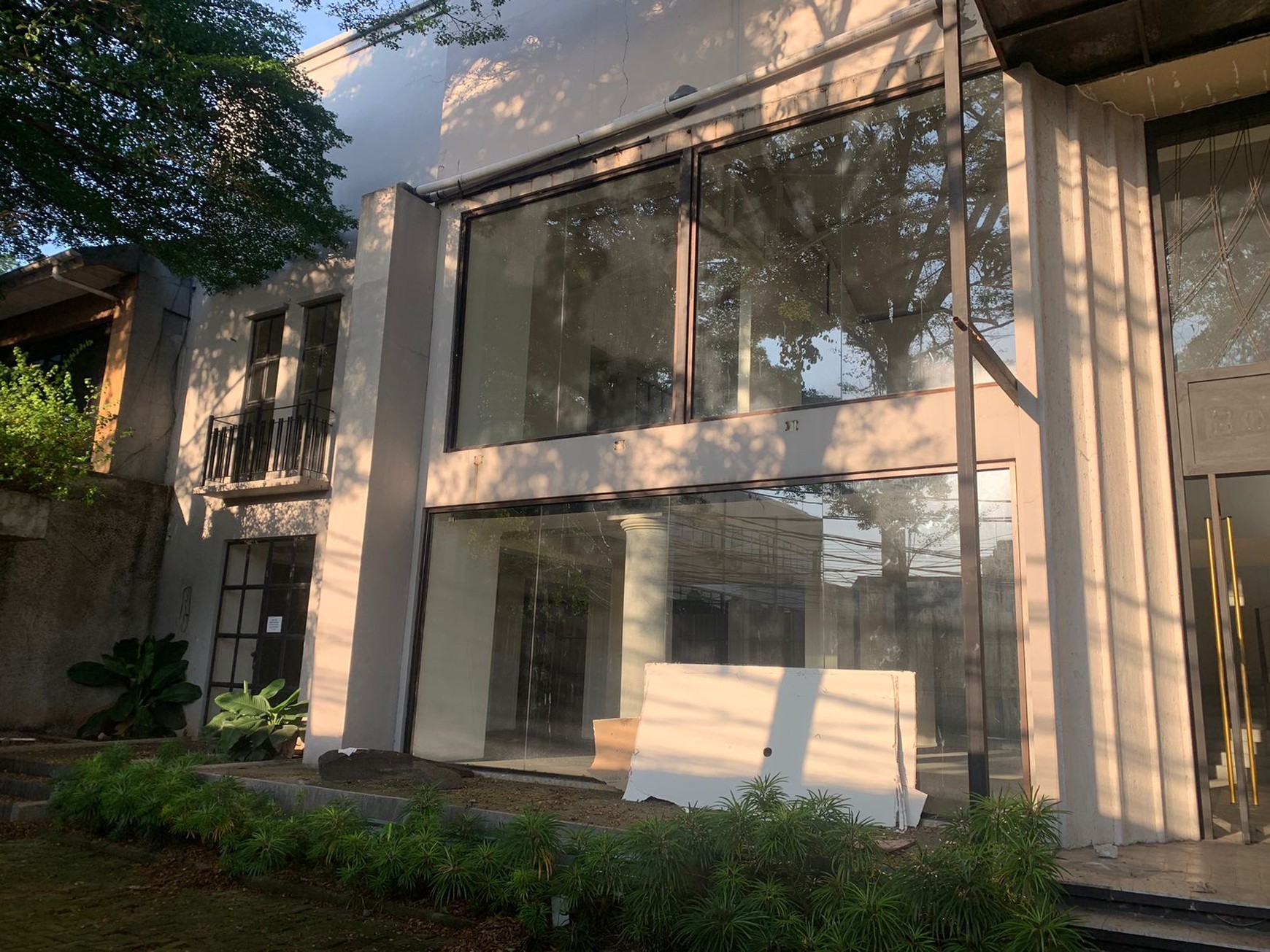 Disewakan Mini building di Area Strategis Kemang, Jakarta Selatan
