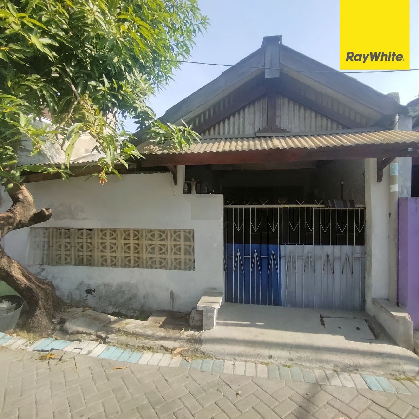 Dijual Rumah 800 Jutaan di Griya Kebraon Barat Surabaya