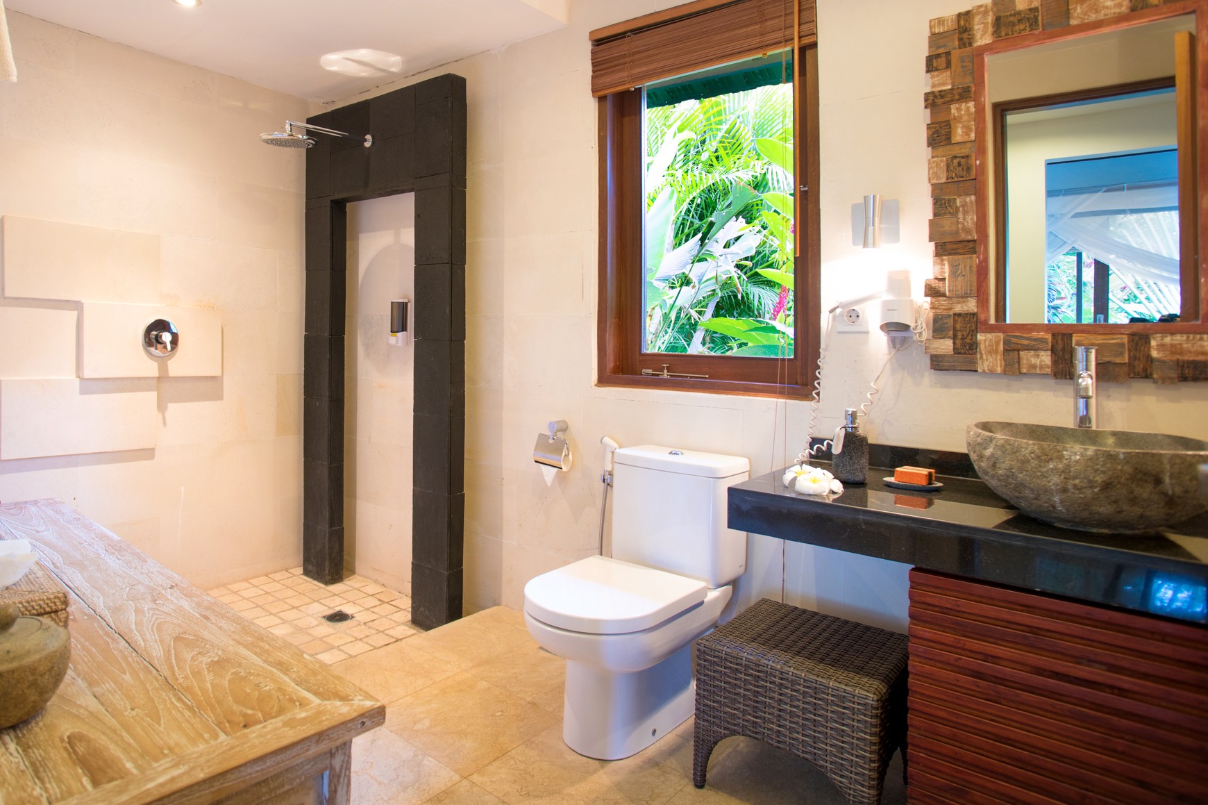 Villa for Sale Freehold - Where Luxury Meets the Sea - Rare Oceanview Villa in Amed, Bali!