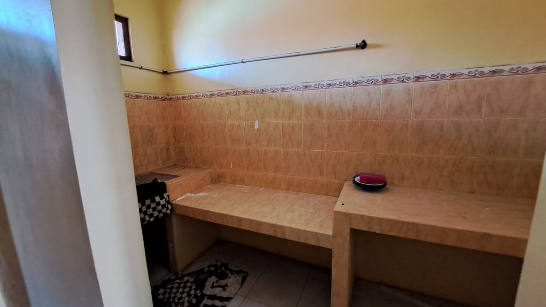 Disewakan Ruko 2 Lantai Lokasi Startegis di Jalan Magelang - Purworejo 